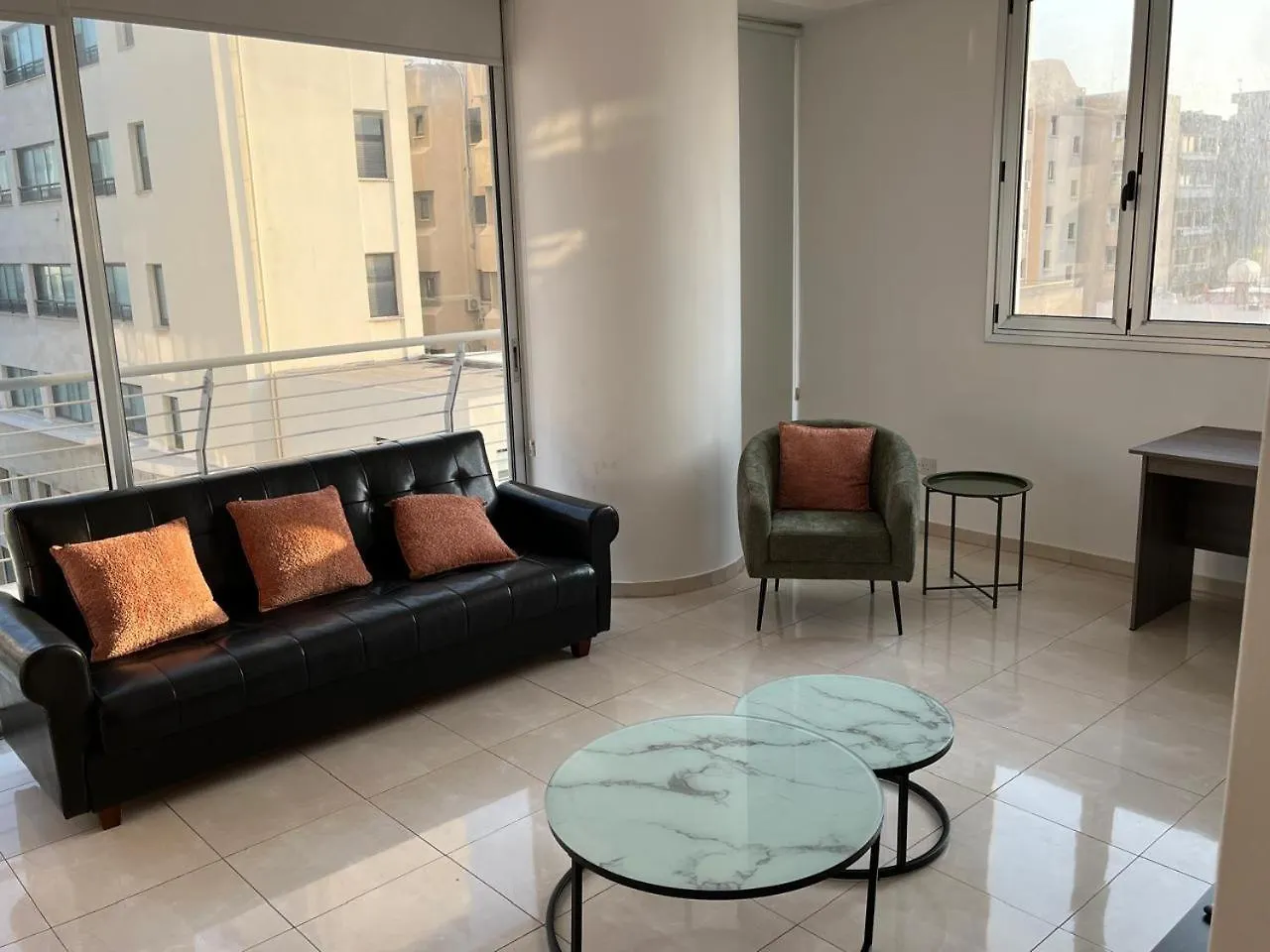 Апартаменты Marina City Centre Stays Ларнака